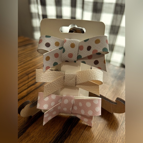 SOLD•Custom Order•Hair Bow Clips - Picture 1 of 6